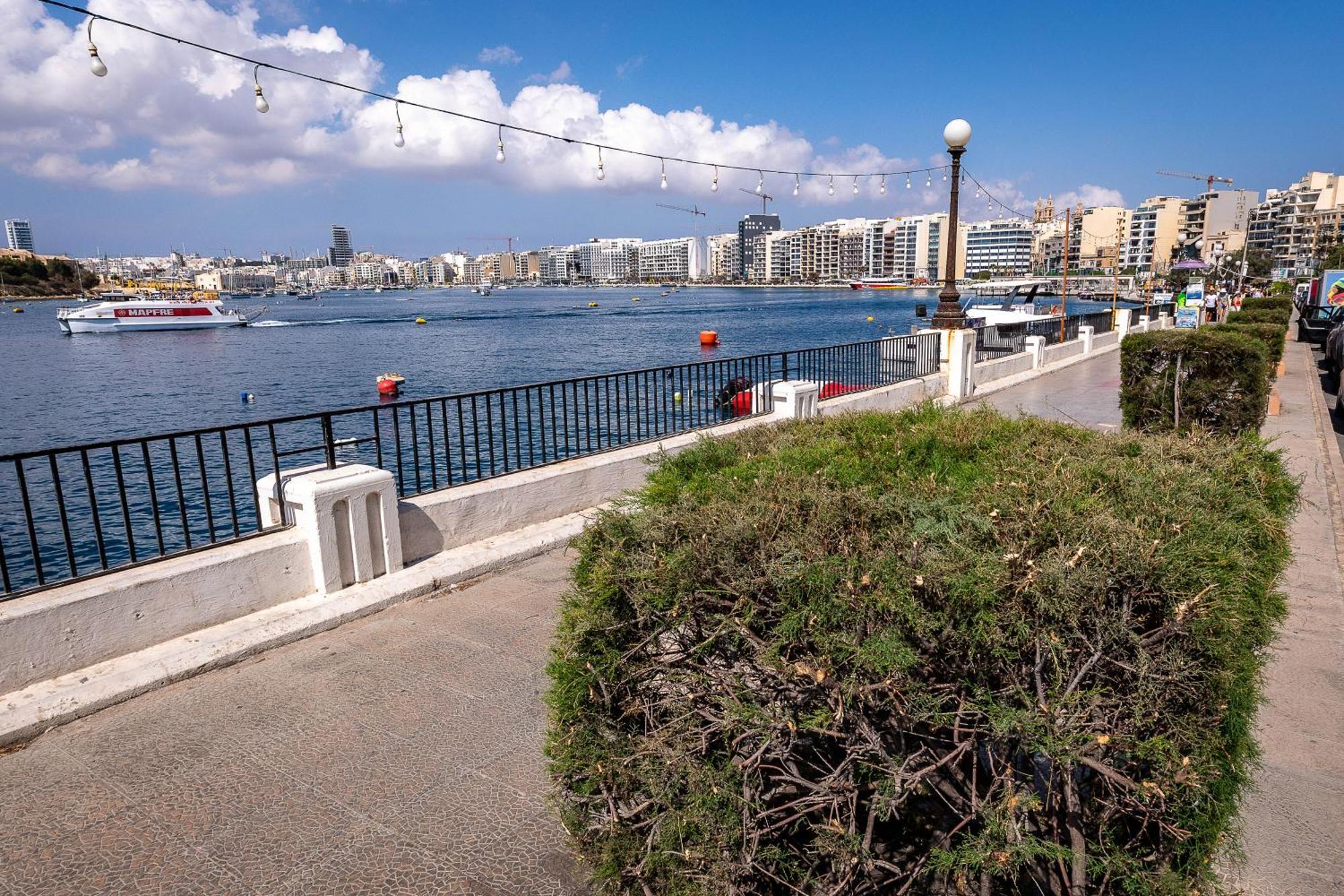 3 Floors Villa On Promenade 4 Bedrooms 3 Bathrooms Sliema Eksteriør billede