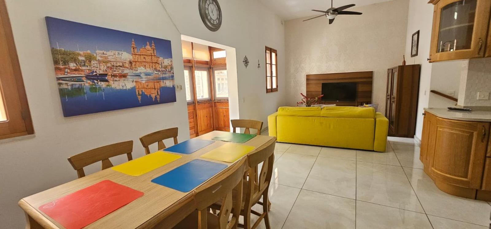 3 Floors Villa On Promenade 4 Bedrooms 3 Bathrooms Sliema Eksteriør billede