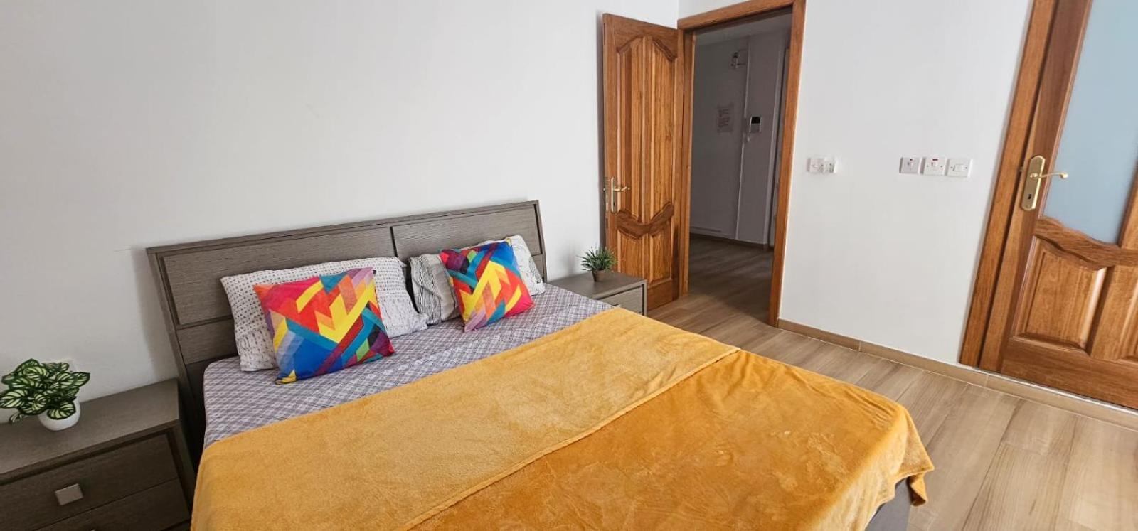 3 Floors Villa On Promenade 4 Bedrooms 3 Bathrooms Sliema Eksteriør billede